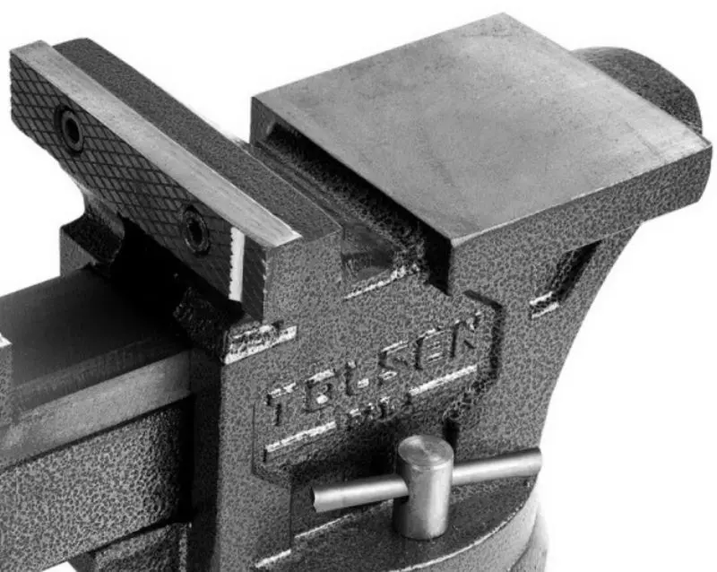 Menghina Tolsen 10806