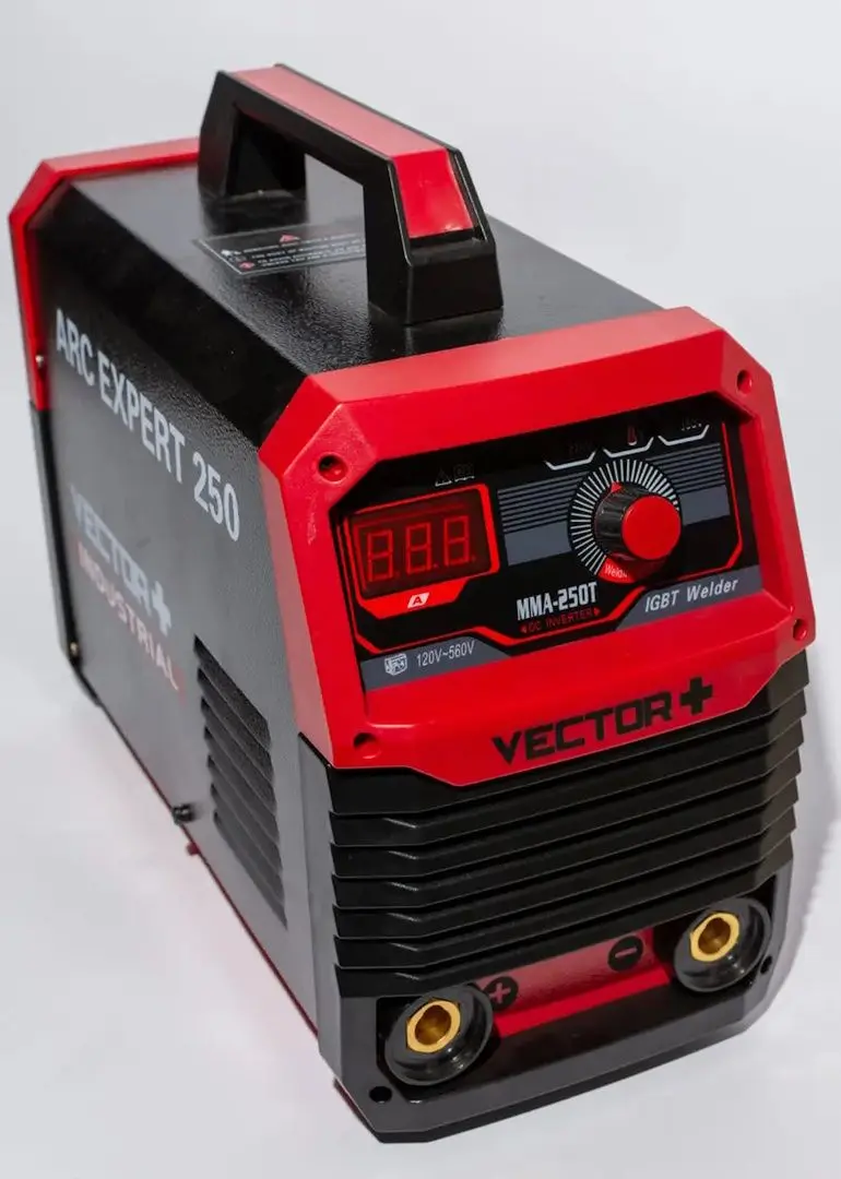 Aparat de sudat Vector Plus MMA250T (Black/Red)