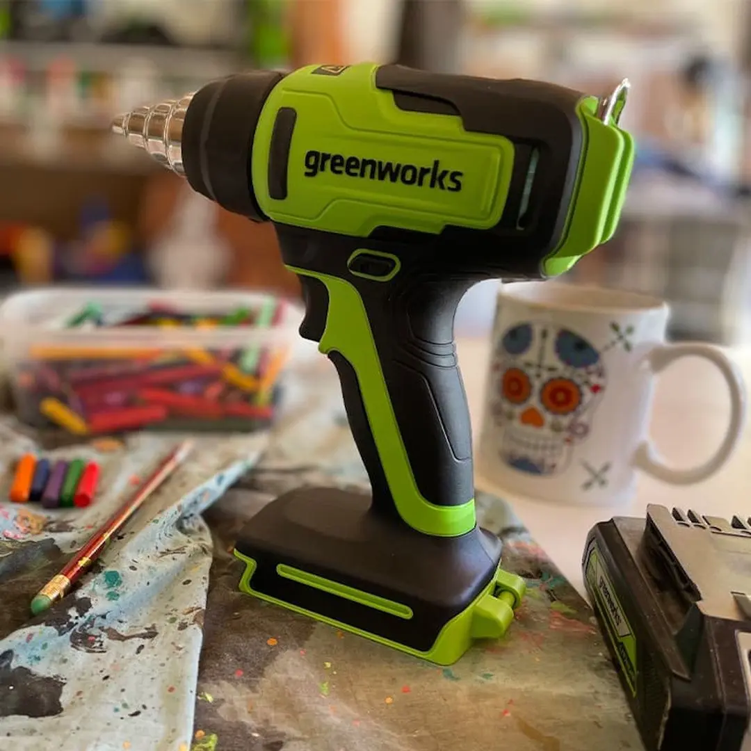 Suflanta de aer cald GreenWorks G24HG (Green/Black)