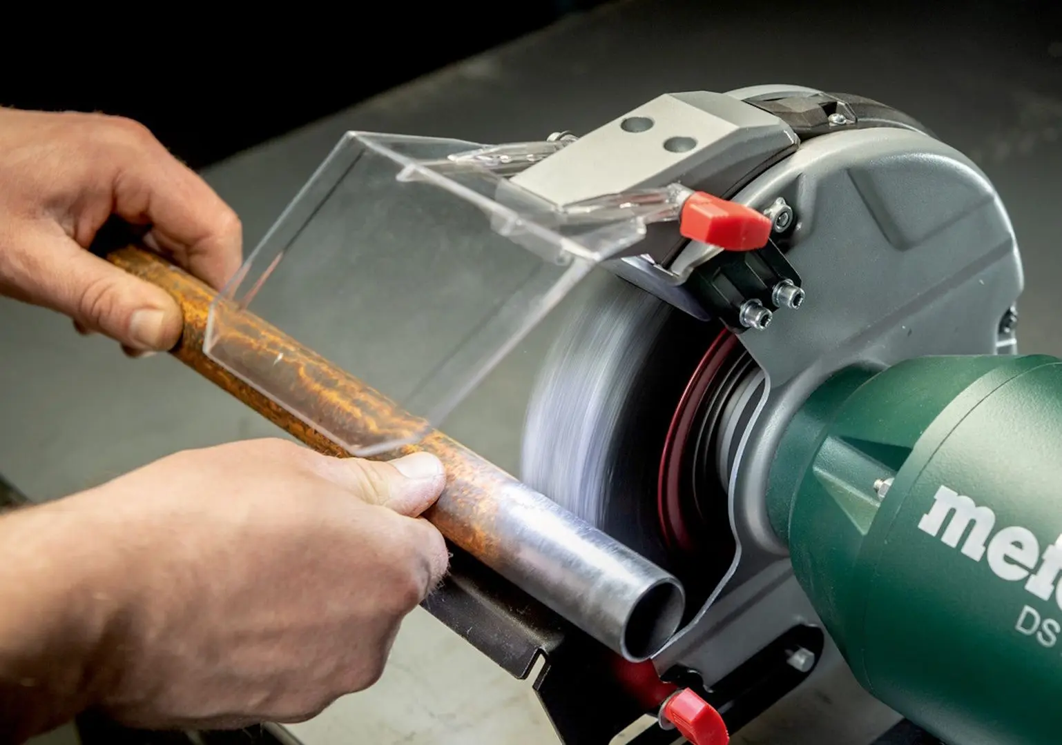 Polizor de banc Metabo DS 150 Plus