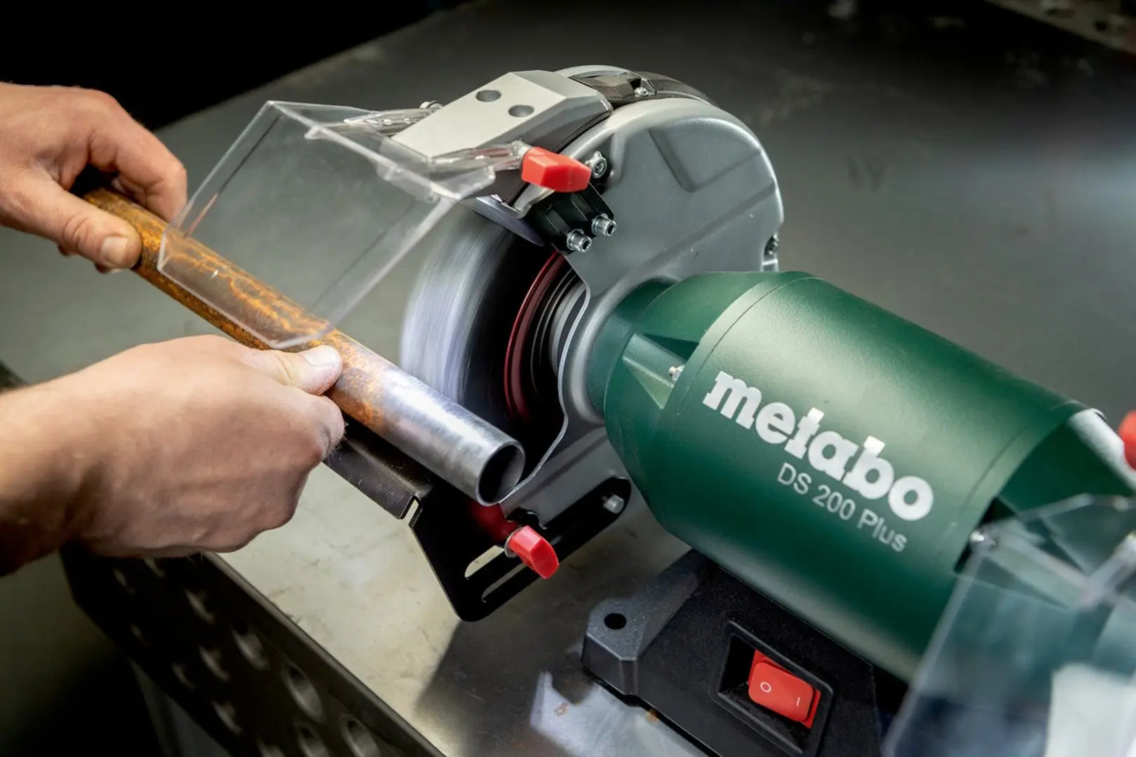 Polizor de banc Metabo DS 200 Plus