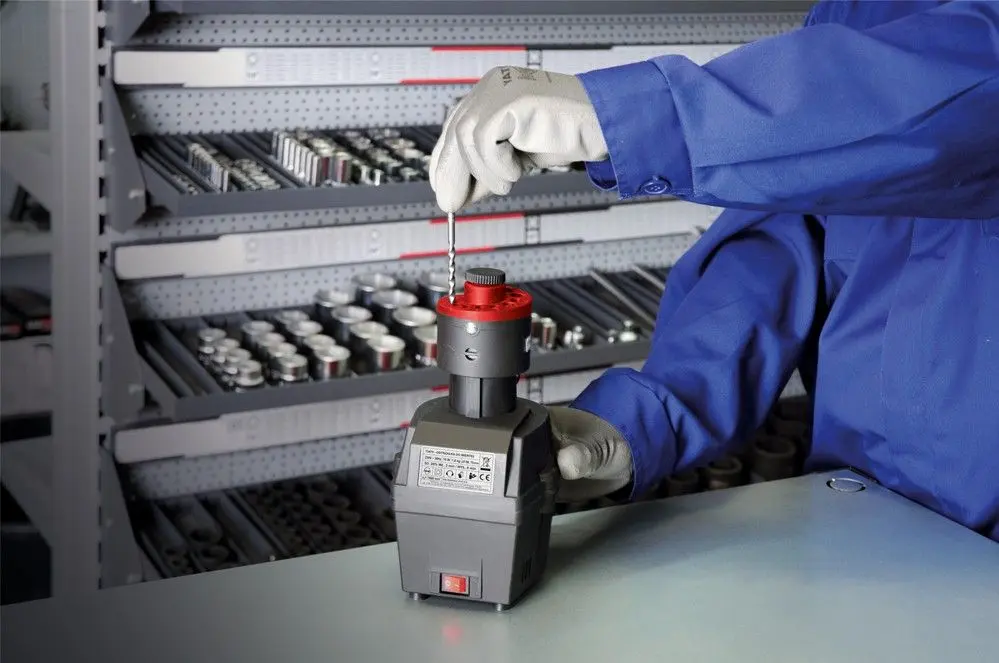 Mașină de ascuțit burghie Vorel 73470