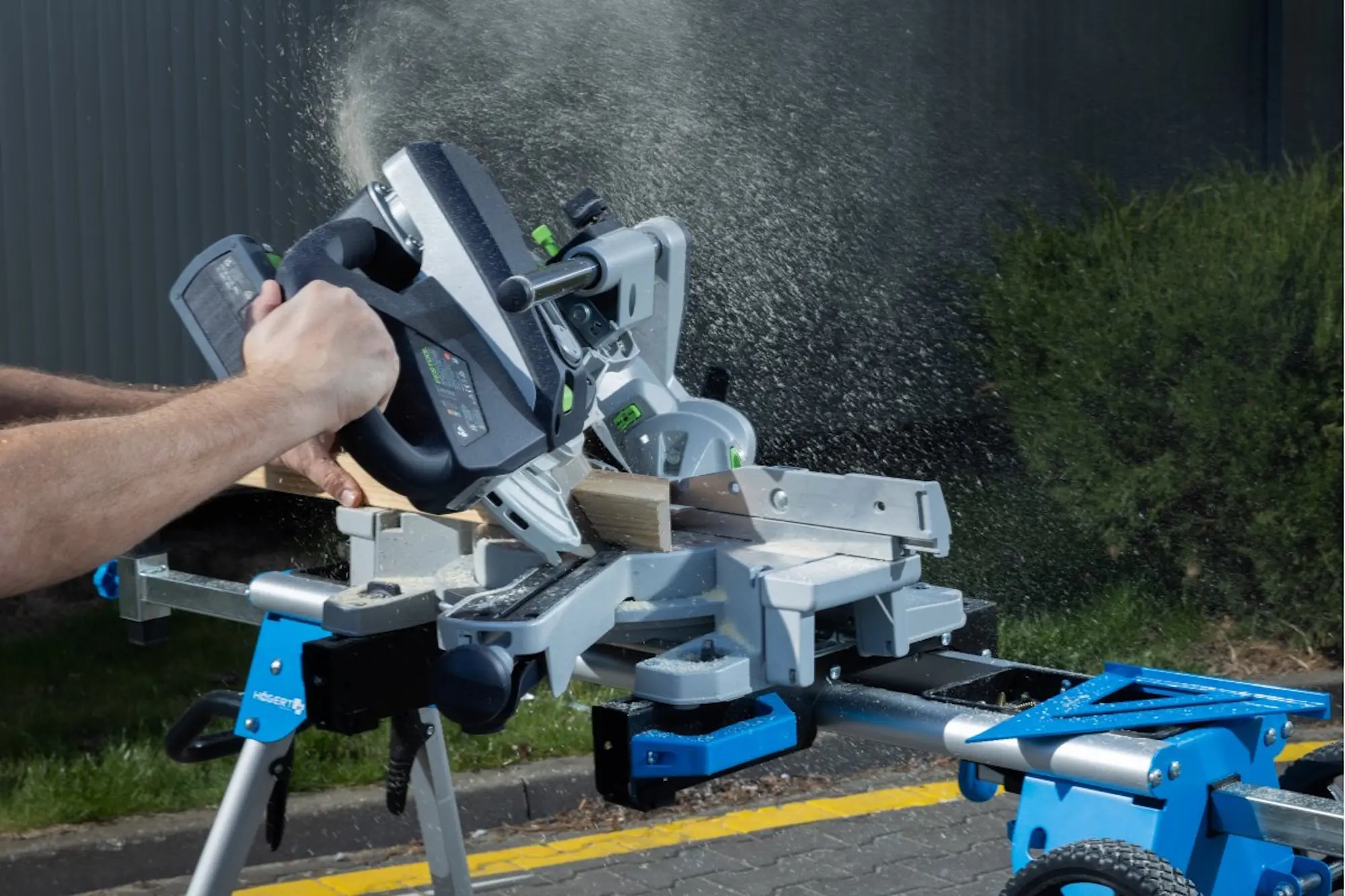 Masa pentru fierastrau circular Hoegert HT7G543