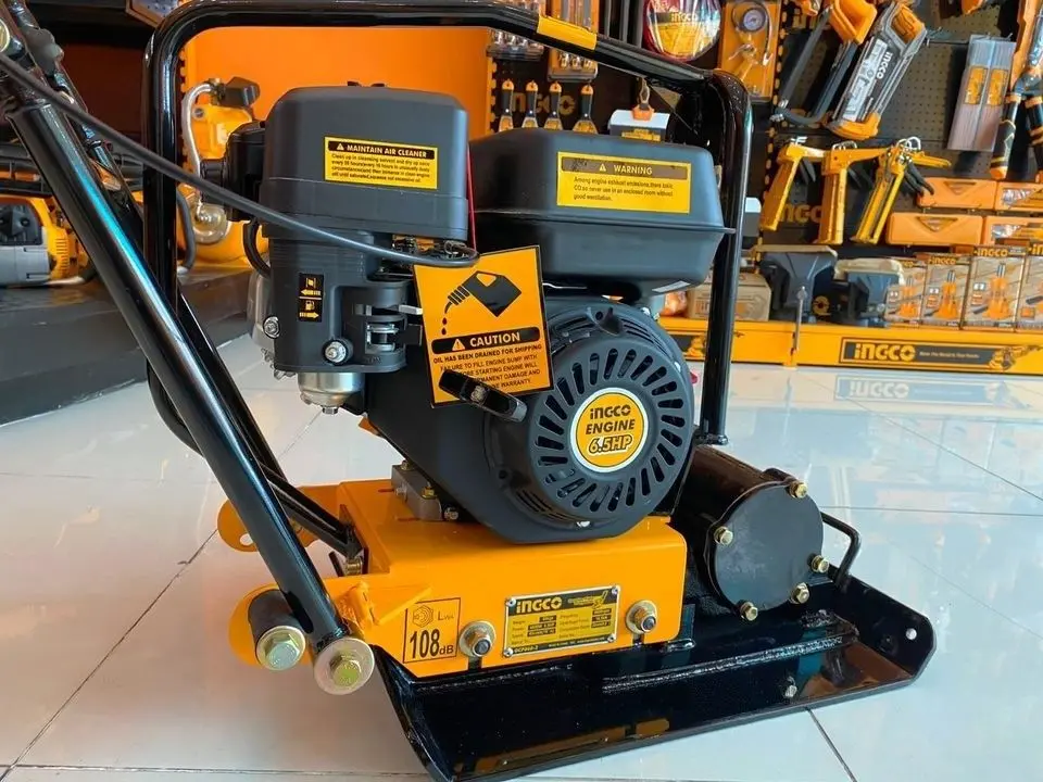 Виброплита бензиновая Ingco GCP060-2