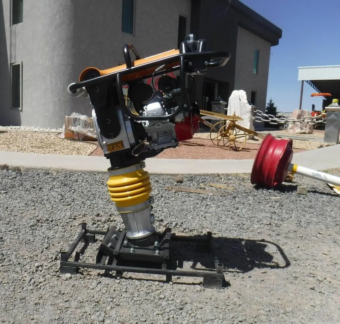 Mai compactor Ingco Industrial GRT75-2 - 3