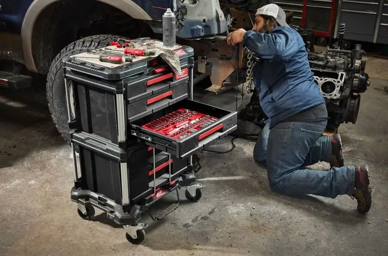 Ящик для инструментов Milwaukee 4932472129 (Black/Red)