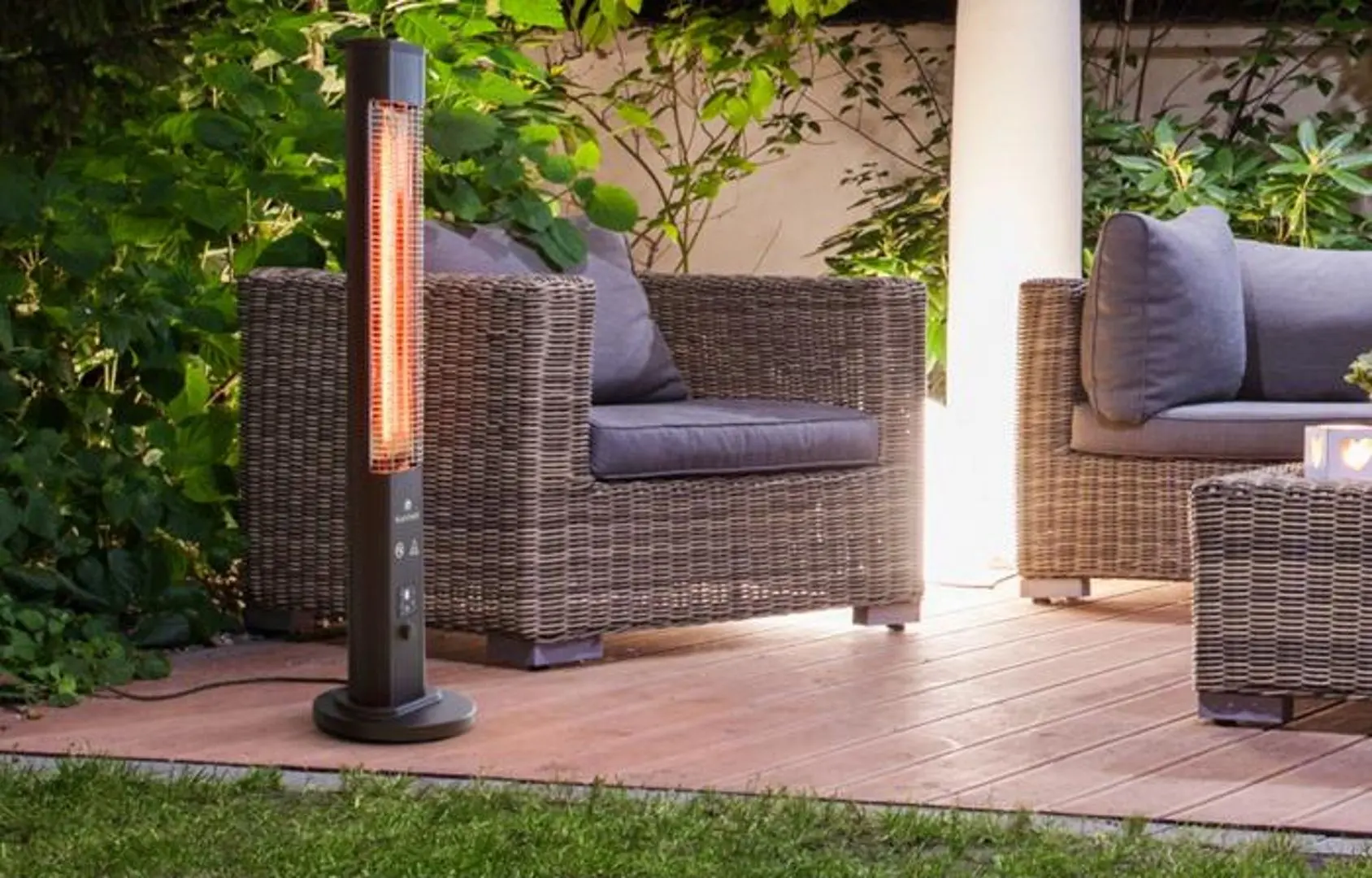 Incalzitor infrarosu Blumfeldt Heat Guru Plus In&Out (Black)