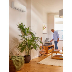 Climatizor sistem-split Daikin FTXC25E/RXC25E (White) Thumb