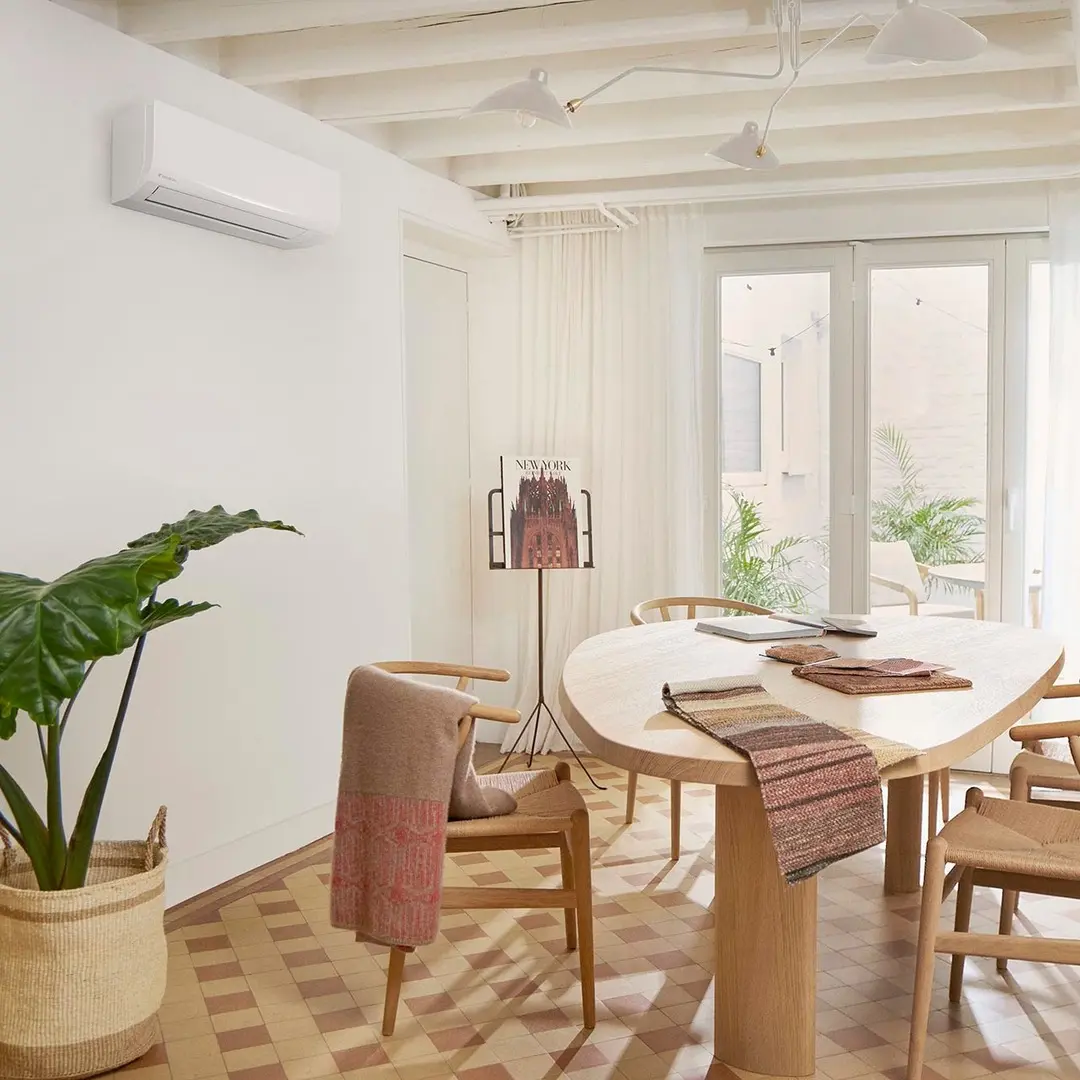 Climatizor sistem-split Daikin FTXF25F/RXF25F (White)