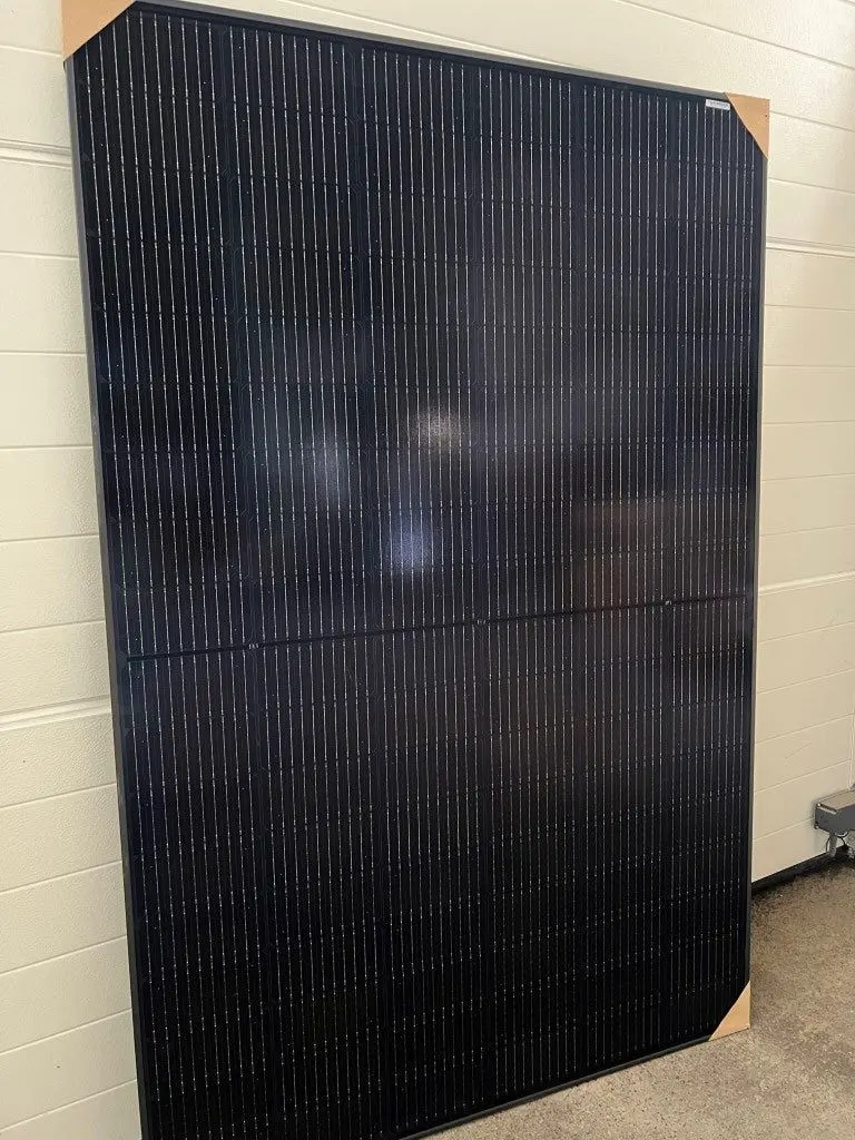 Panou solar Canadian HiKu6 CS6L-460 (Black) - 2