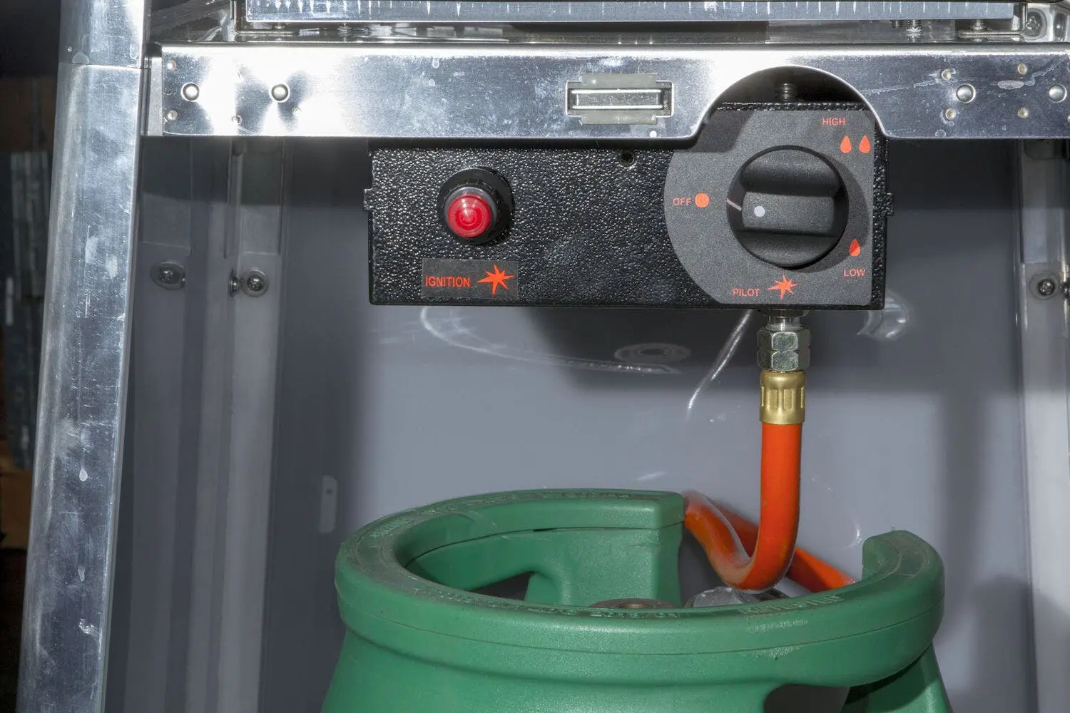 Incalzitor pe gaz exterior Hendi 272404 (Black/Inox) - 2