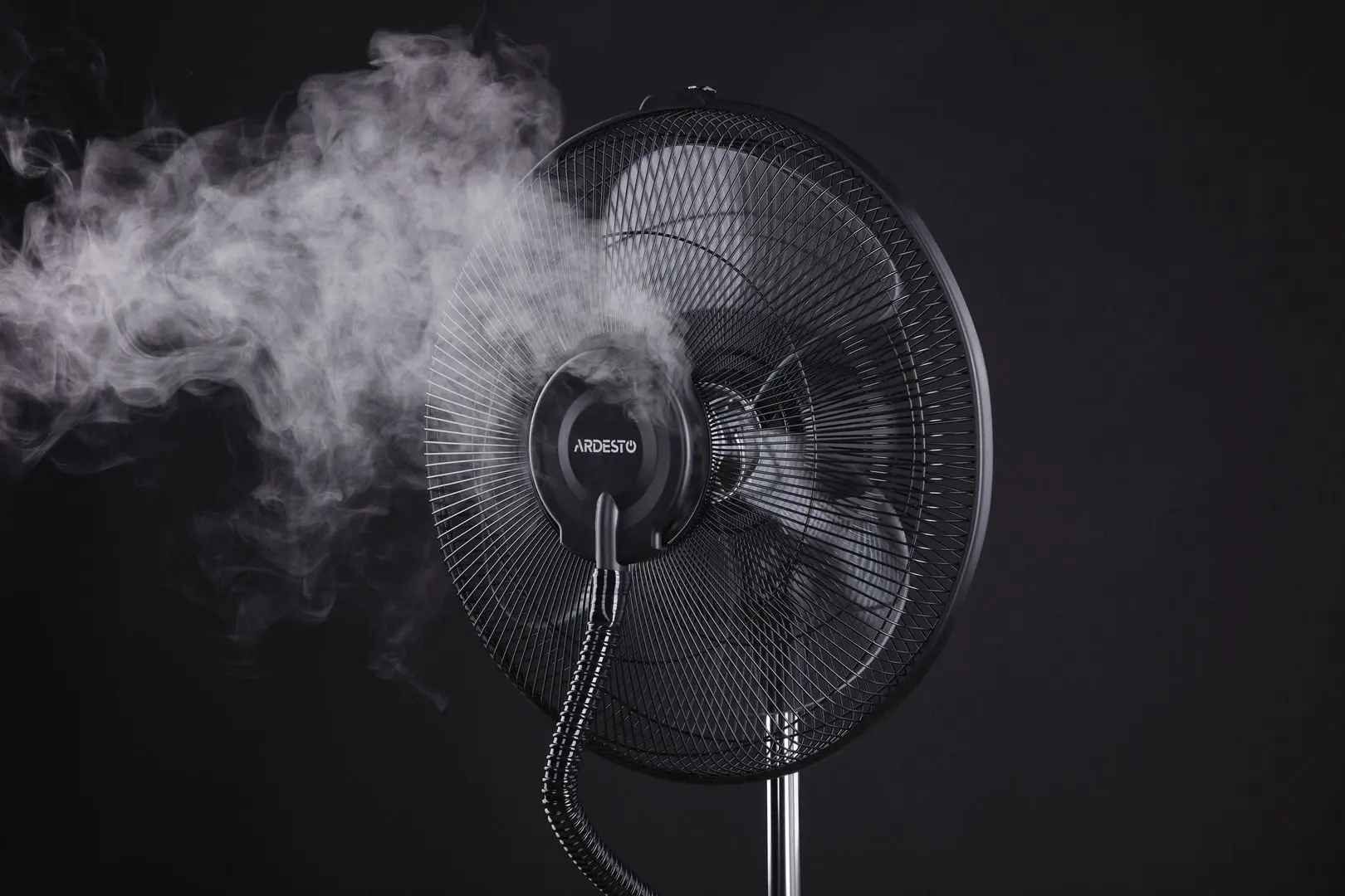 Ventilator de podea Ardesto FNM-X2G (Black/Gold)