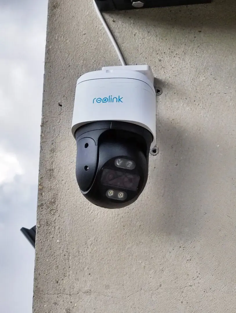 IP камера Reolink TrackMix PoE (White/Black) - 2