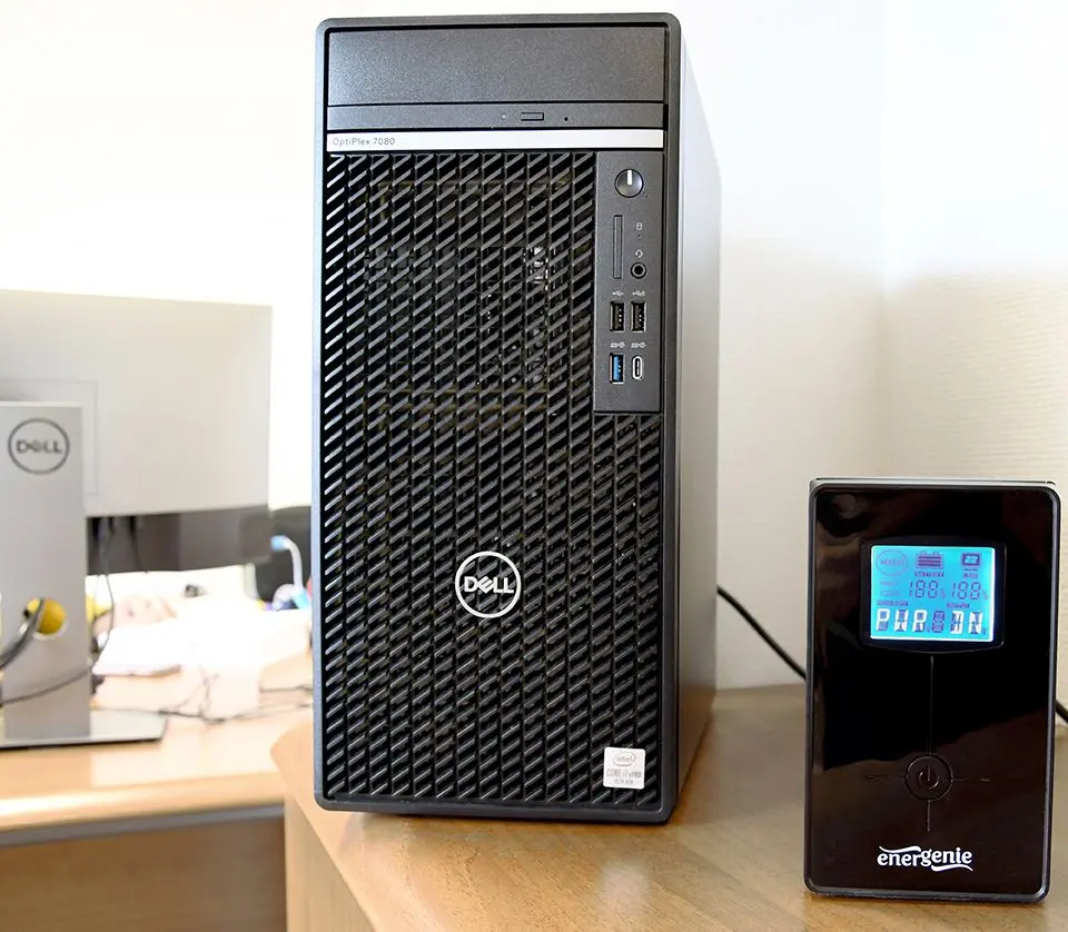 Источник бесперебойного питания EnerGenie EG-UPS-031 (Black) - 3