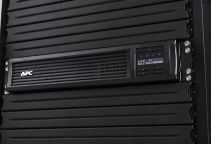 Sursa neintreruptibila APC Smart-UPS SMT1500RMI2UC (Black)