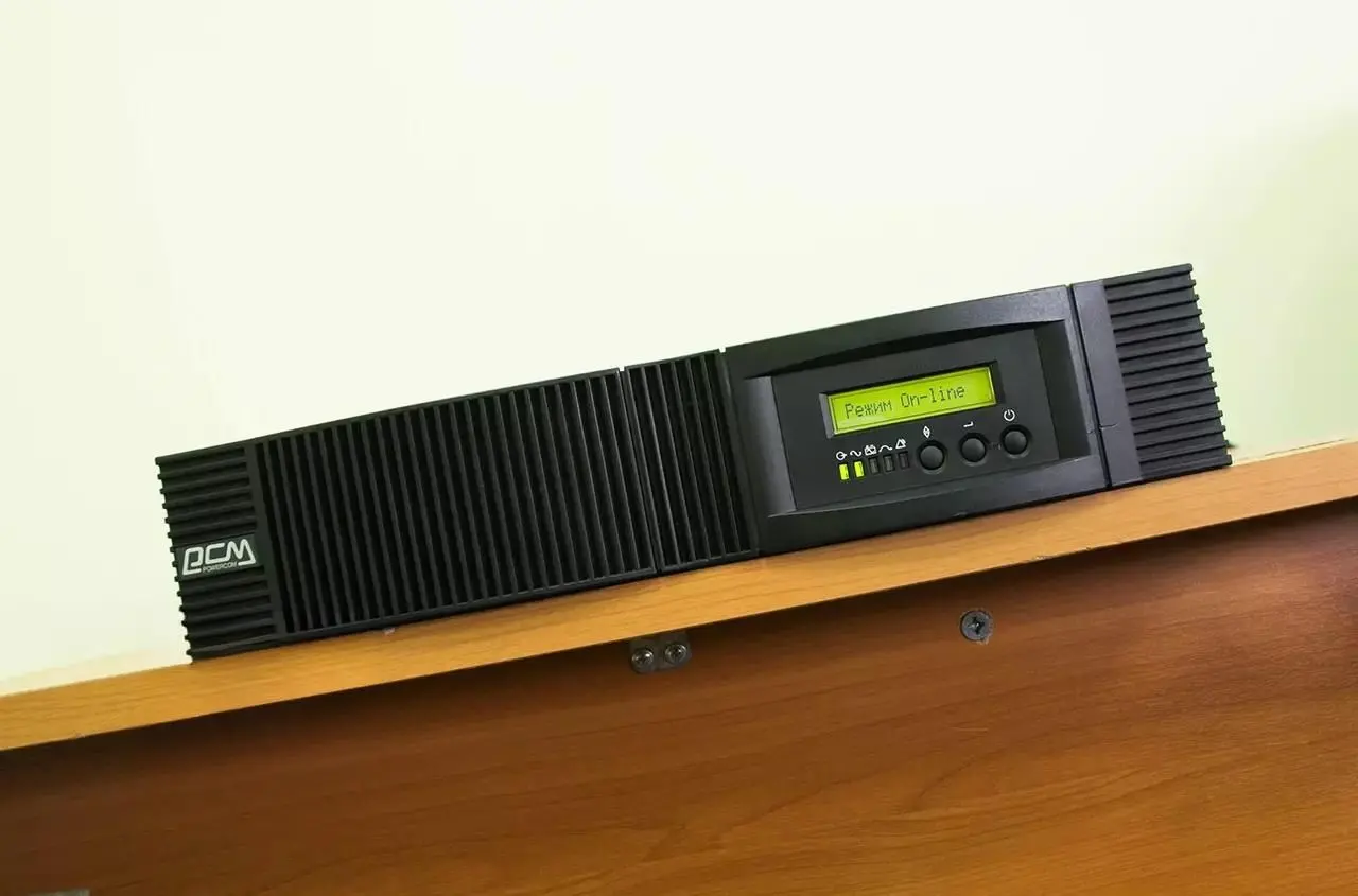 Sursa neintreruptibila Powercom VRT-3000 (Black) - 3