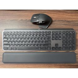 Set tastatura + mouse Logitech MX Keys S Combo (Graphite) Thumb
