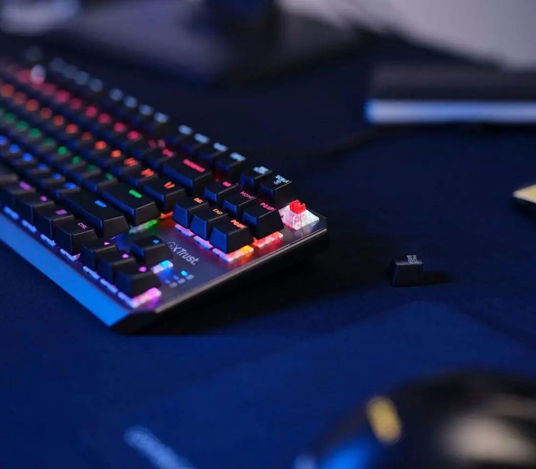 Клавиатура Trust GXT 834 Callaz (Black)