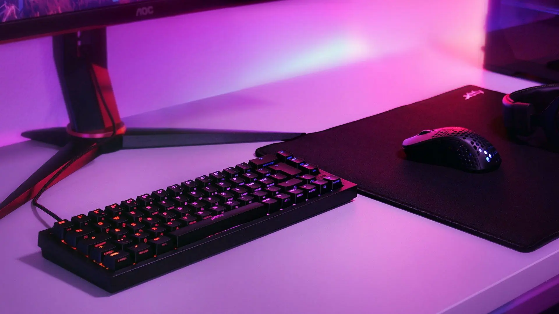 Tastatura Xtrfy K5 Compact RGB (Black) - 12