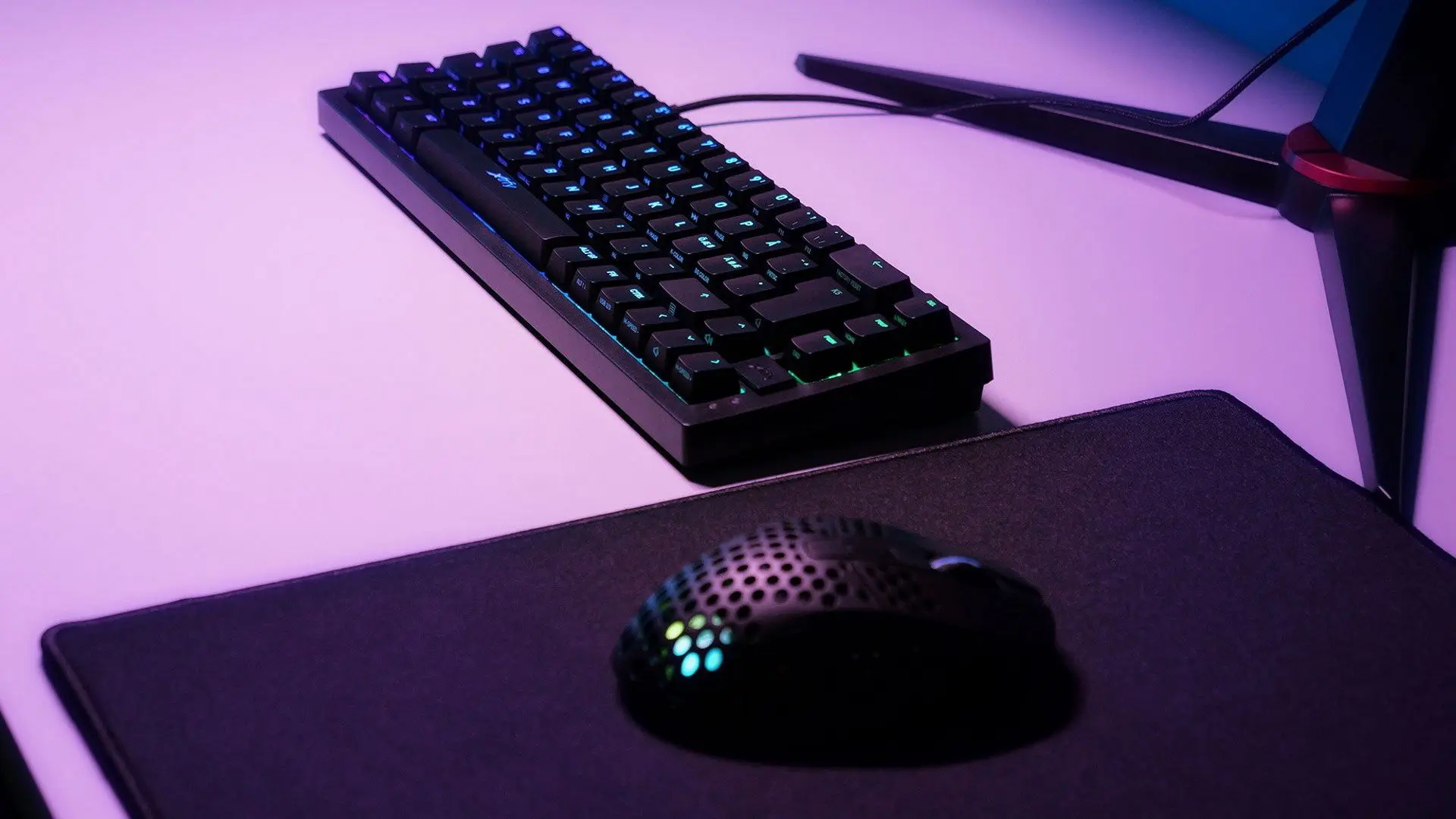 Tastatura Xtrfy K5 Compact RGB (Black) - 9