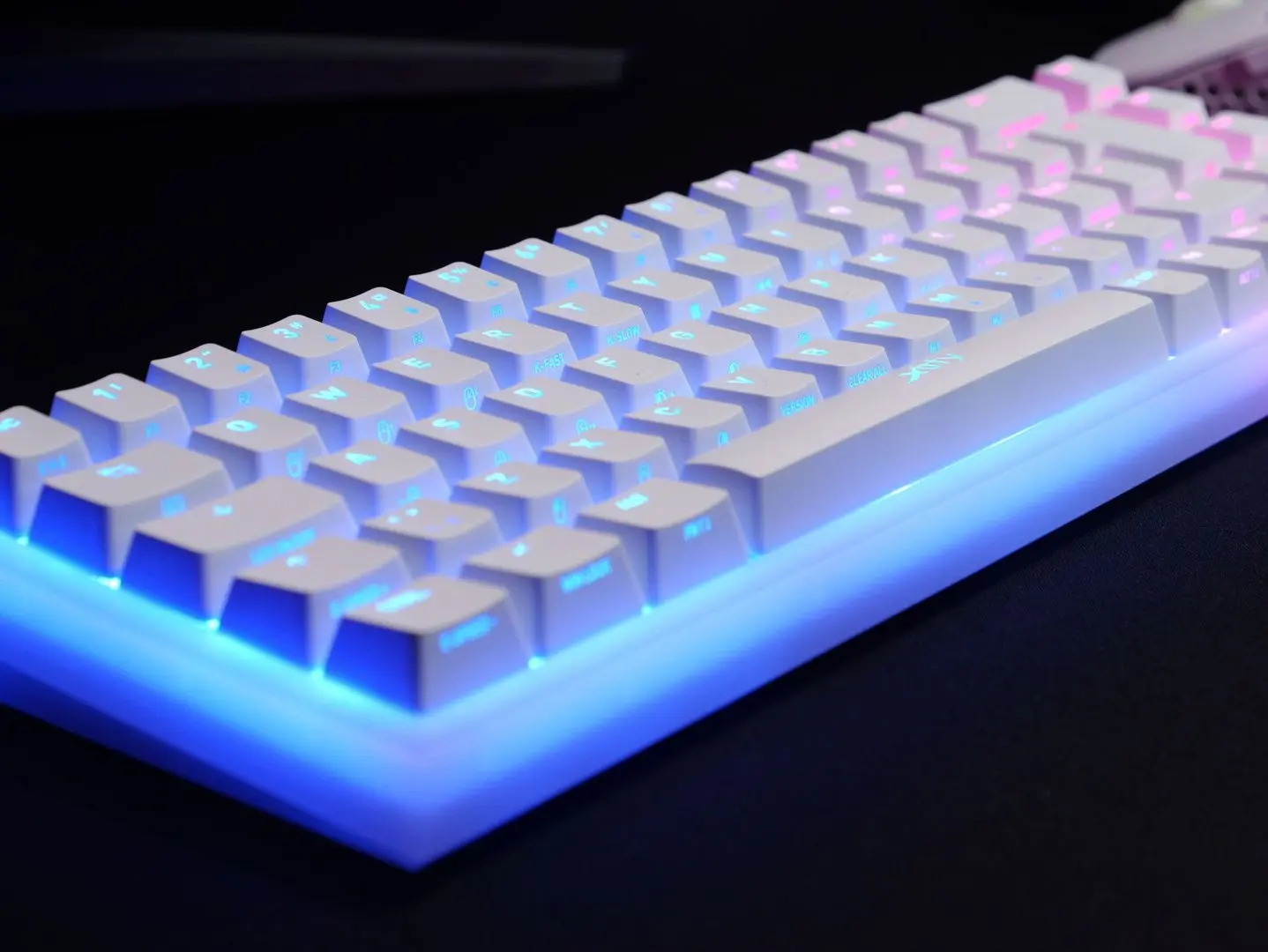 Клавиатура Xtrfy K5 Compact RGB (Transparent/White) - 14