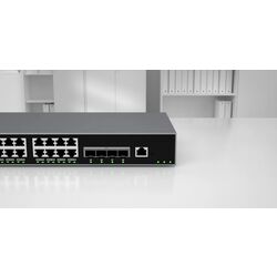 Comutator Grandstream GWN7813 (Black) Thumb