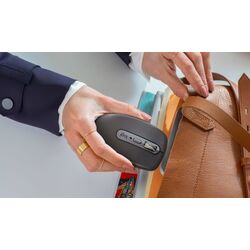 Беcпроводная мышь Logitech MX Anywhere 3S (Graphite) Thumb