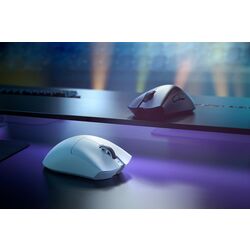 Беспроводная мышь Razer DeathAdder V3 Pro (White) Thumb