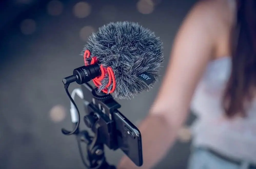 Микрофон Joby Wavo JB01643-BWW (Black/Red)