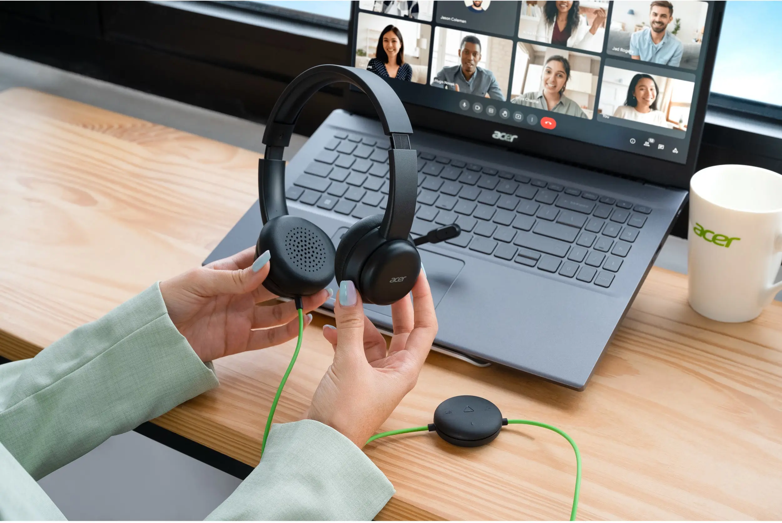 Casti Acer AHW250 (Black)