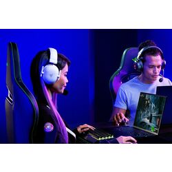 Беспроводные наушники Razer BlackShark V2 Pro 2023 (White) Thumb