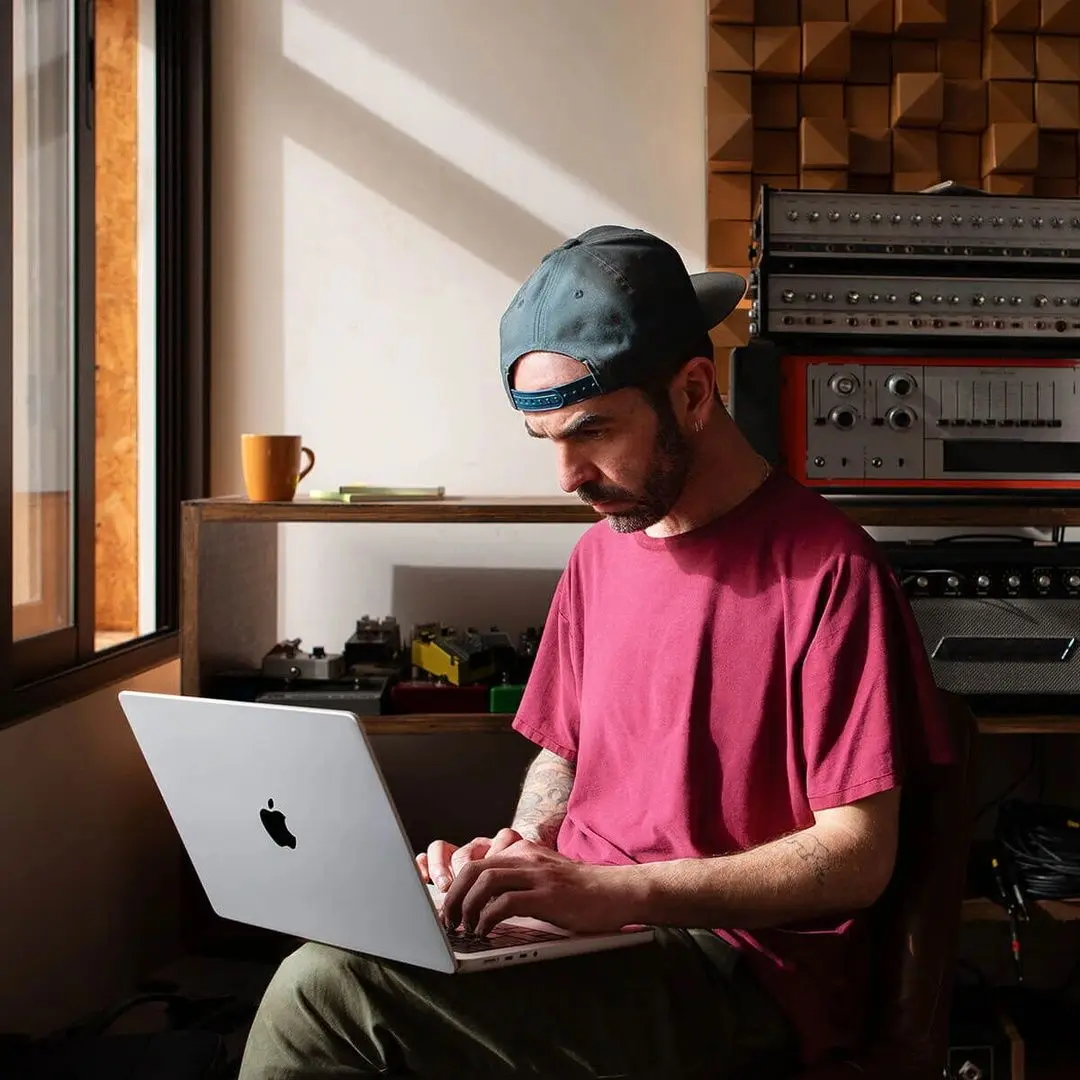 Ноутбук Apple MacBook Pro 16 MNW93ZE/A/R1 M2 Pro 32GB DDR4/1TB SSD (Space Grey)