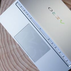 Laptop Gigabyte Aero 14 OLED BMF-H2EEBB3SH Intel Core i7-13700H 16GB LPDDR5/1TB SSD Win11 Home (Twilight Silver) Thumb