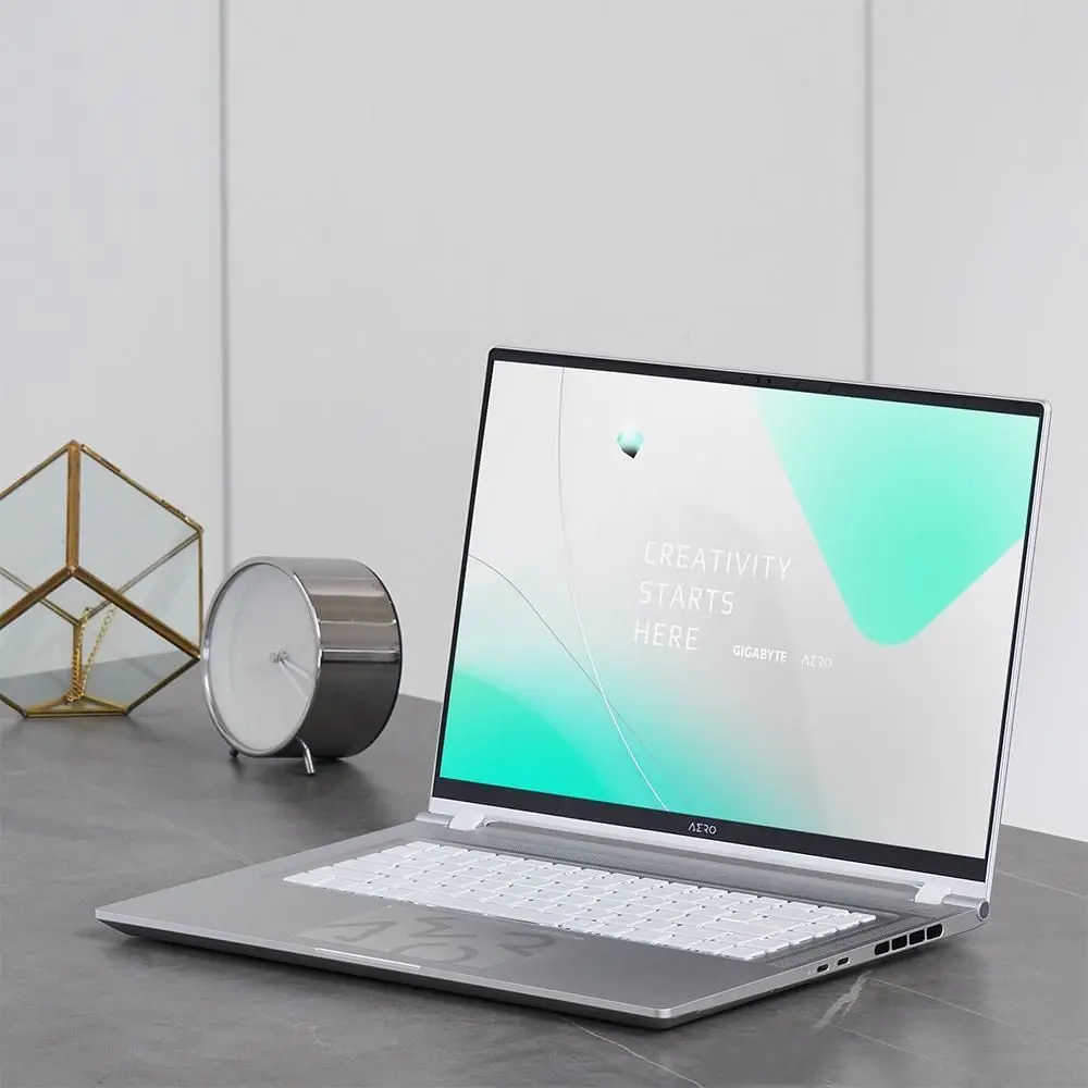 Laptop Gigabyte Aero 16 OLED BSF-H3EE954SH Intel Core i7-13700H 16GB DDR5/1TB SSD Win11 Home (Twilight Silver) - 2