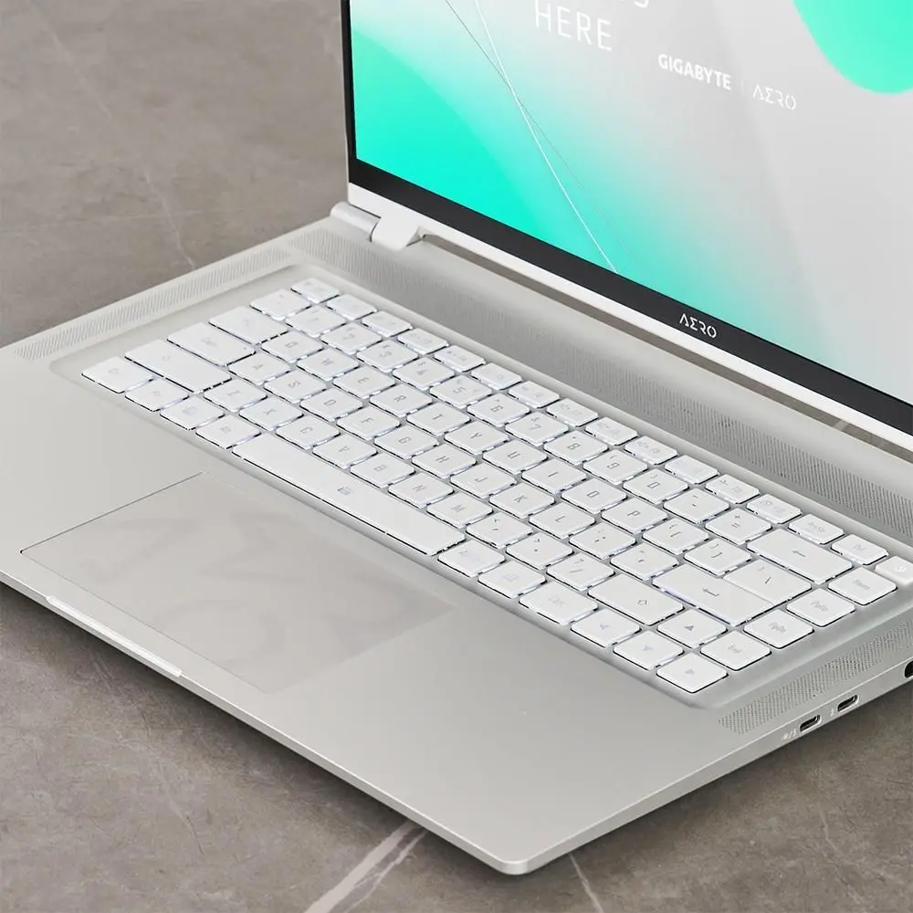 Laptop Gigabyte Aero 16 OLED BSF-H3EE954SH Intel Core i7-13700H 16GB DDR5/1TB SSD Win11 Home (Twilight Silver) - 6