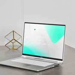 Laptop Gigabyte Aero 16 OLED BSF-H3EE954SH Intel Core i7-13700H 16GB DDR5/1TB SSD Win11 Home (Twilight Silver) Thumb