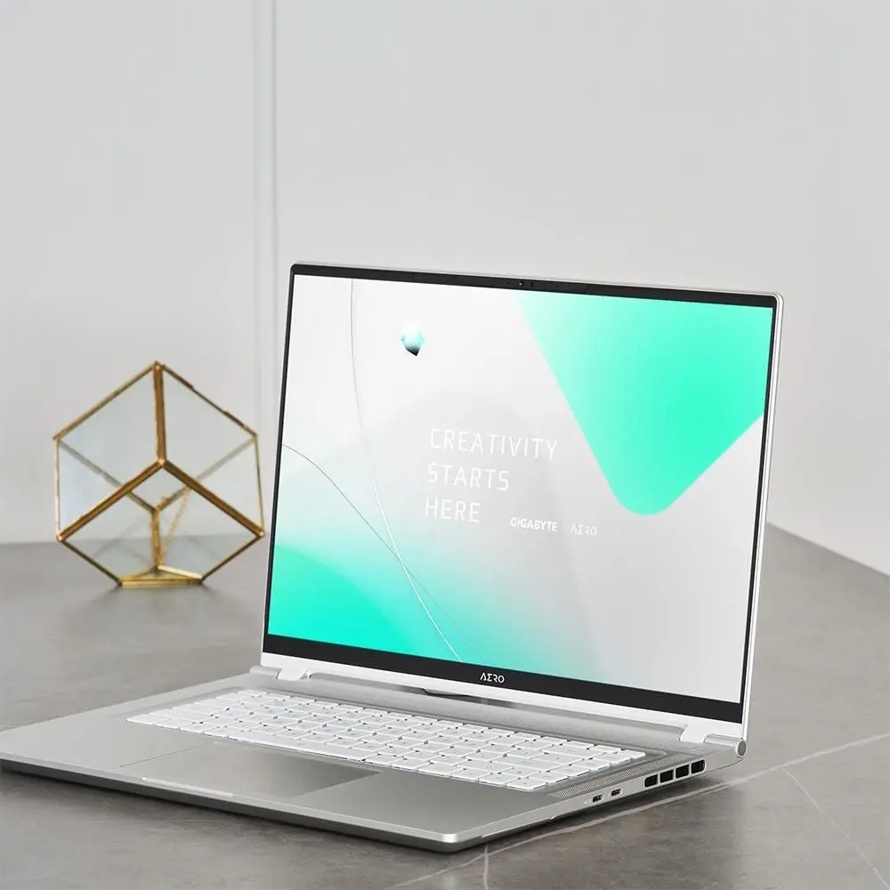 Laptop Gigabyte Aero 16 OLED BSF-H3EE954SH Intel Core i7-13700H 16GB DDR5/1TB SSD Win11 Home (Twilight Silver) - 5