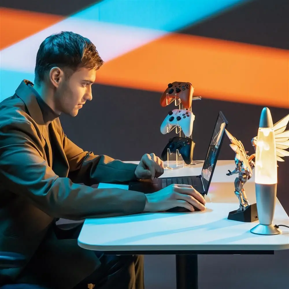 Laptop Gigabyte Aorus 16X 9KG-43EEC54SH Intel Core i7-13650HX 16GB DDR5/1TB SSD Win11 Home (Gray) - 13