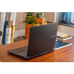 Laptop Gigabyte G6X 9MG-42EE854SD Intel Core i7-13650HX 16GB DDR5/1TB SSD (Black) Thumb