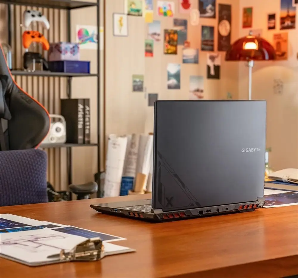 Laptop Gigabyte G6X 9MG-42EE854SD Intel Core i7-13650HX 16GB DDR5/1TB SSD (Black) - 10