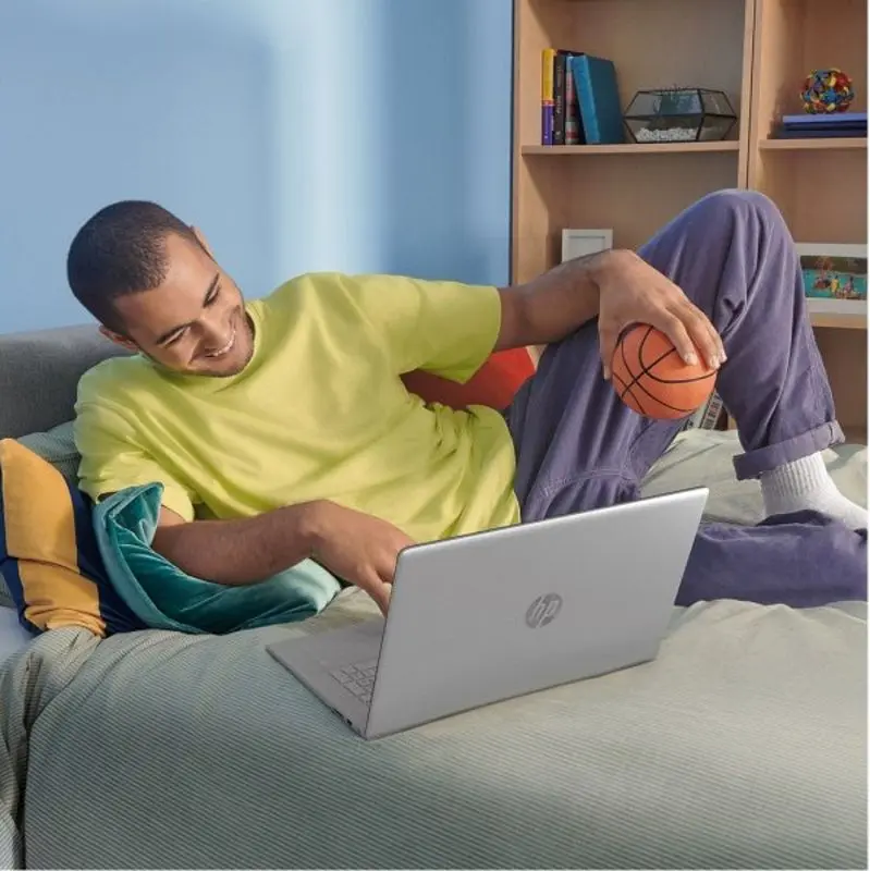 Ноутбук HP 17-cn1053cl Intel Core i5-1155G7 12GB DDR4/512GB SSD (Silver)