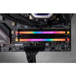 Оперативная память Corsair Vengeance RGB PRO DDR4 16GB (2x8) 2666MHz PC4-21300 CL16 (CMW16GX4M2A2666C16) Thumb