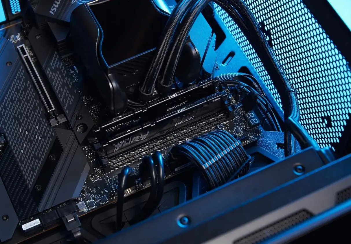 Оперативная память Kingston Fury Beast Black DDR5 128GB (2x64) 5600MHz CL36 (KF556C36BBEK2-128)