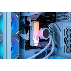 Оперативная память Kingston Fury Beast RGB White 16GB DDR5 5600MHz CL36 (KF556C36BWEA-16) Thumb