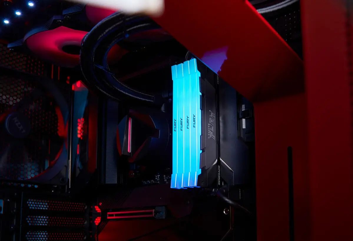 Оперативная память Kingston FURY Renegade RGB DDR4 32GB (2x16GB) 3200MHz CL16 (KF432C16RB12AK2/32) - 7