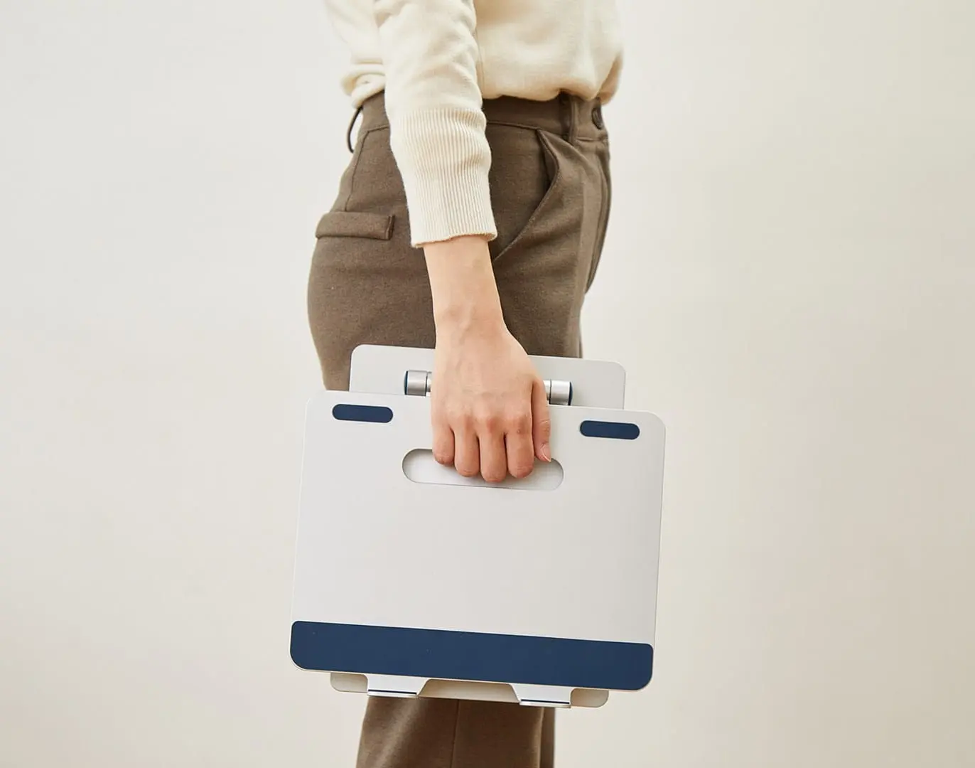 Подставка для ноутбука Pout Eyes3 Lift (Silver/Blue)