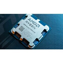 Процессор AMD Ryzen 7 9800X3D (Tray) Thumb