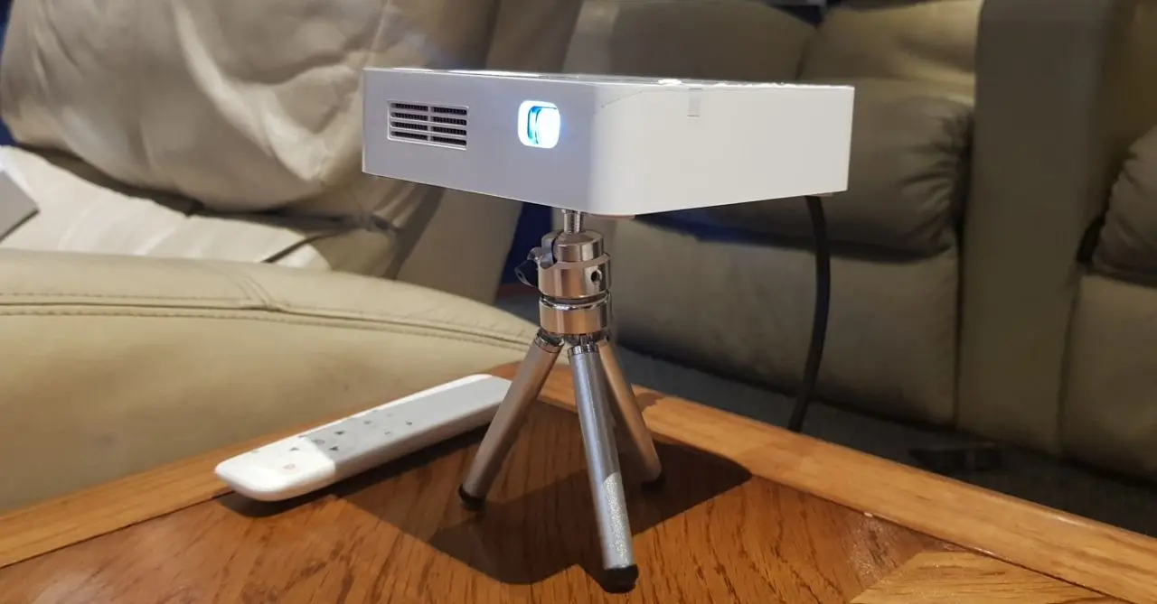 Proiector Acer C202i (White) - 4