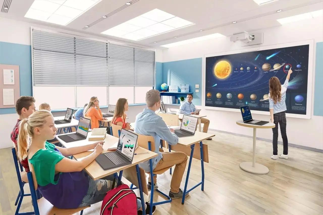 Proiector interactiv Epson EB-760W (White)