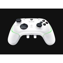 Gamepad Razer Wolverine V2 Chroma (White) Thumb